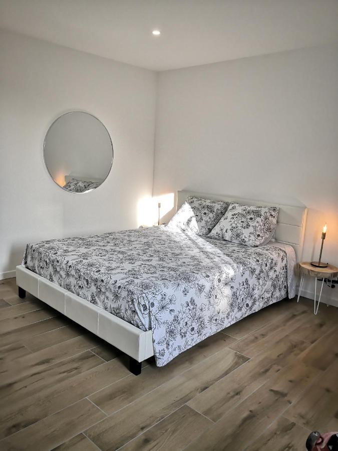 Studio Moderne, Place Parking Prive, Emplacement Ideal A 100 M Du Lac. Анси Екстериор снимка