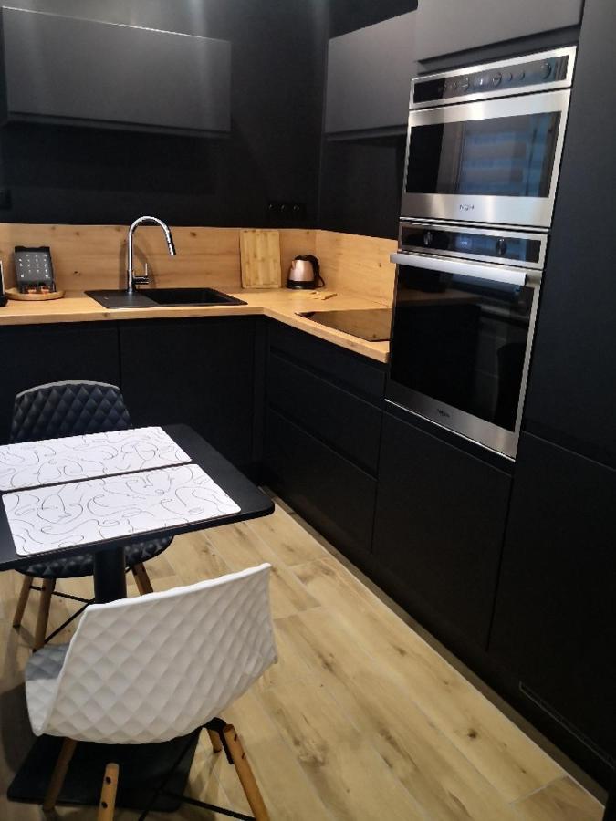 Studio Moderne, Place Parking Prive, Emplacement Ideal A 100 M Du Lac. Анси Екстериор снимка